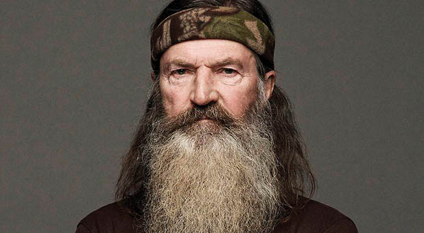 Duck Dynasty Star Wants Us To Stop Focusing On The Wrong Weapon And Turn To The One Thing That